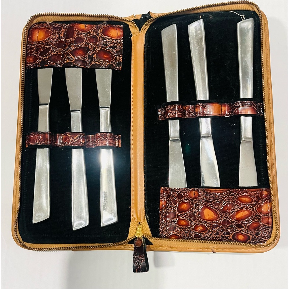Vintage Stainless Steel Japan 6 Piece Knife Set In Zippered Leather Case.